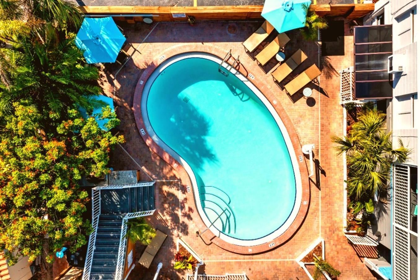 Boutique Beach Retreat St. Pete Beach Exterior foto