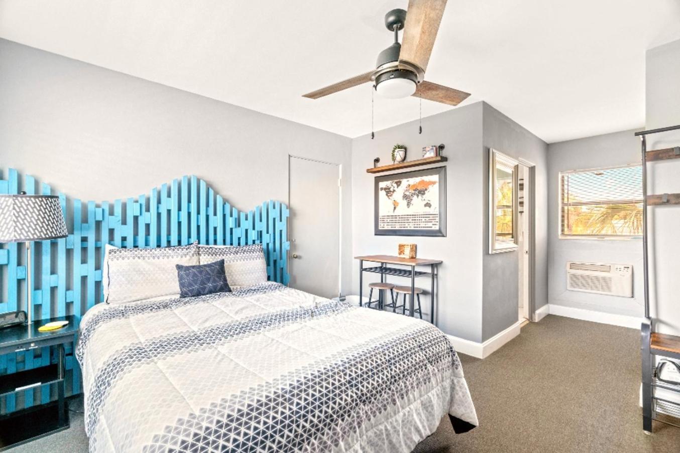 Boutique Beach Retreat St. Pete Beach Exterior foto